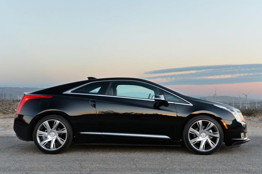  Cadillac ELR 2014 года  (фото 5 из 120)